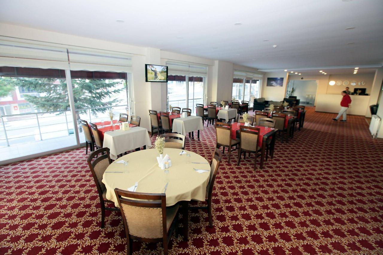 Ny World Hotel Istanbul Exterior photo