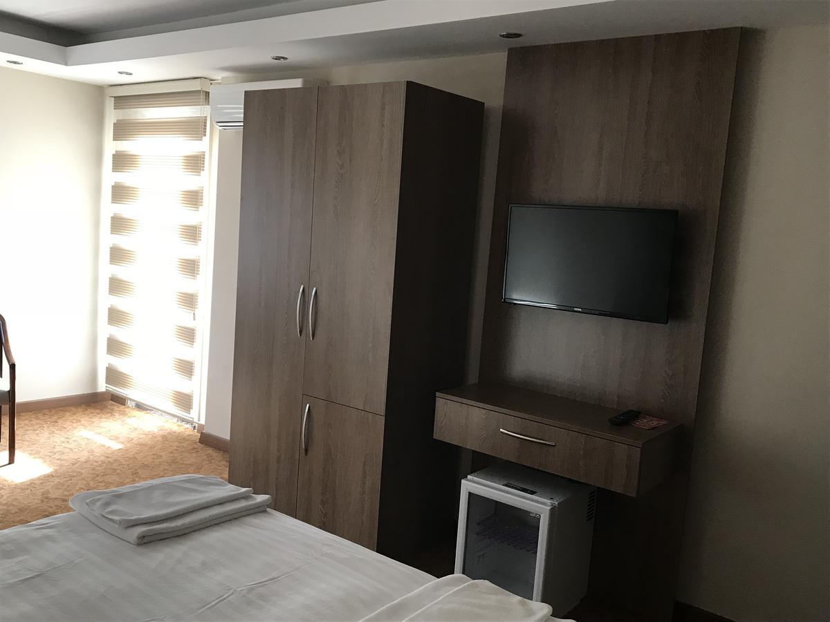 Ny World Hotel Istanbul Exterior photo