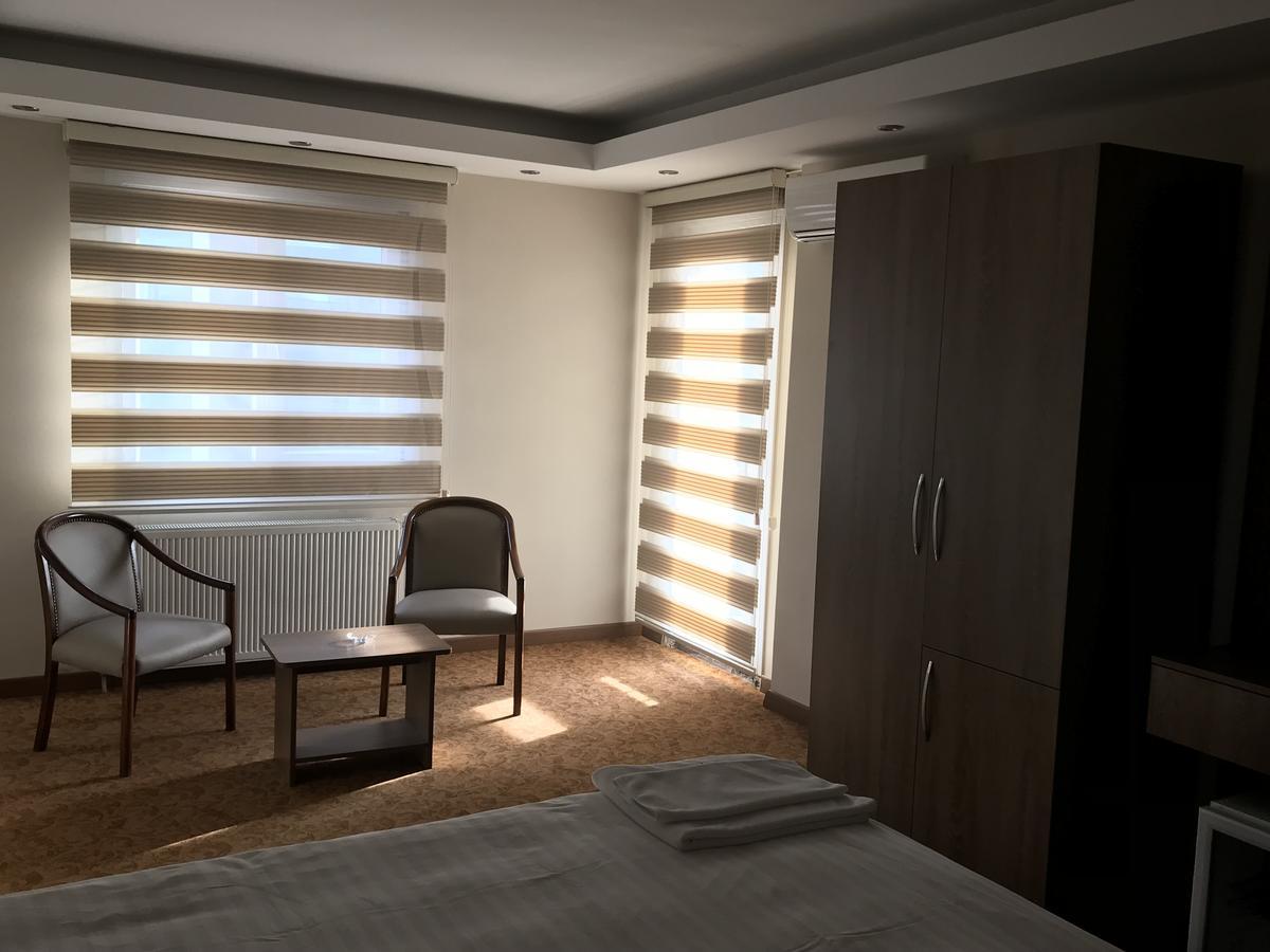 Ny World Hotel Istanbul Exterior photo