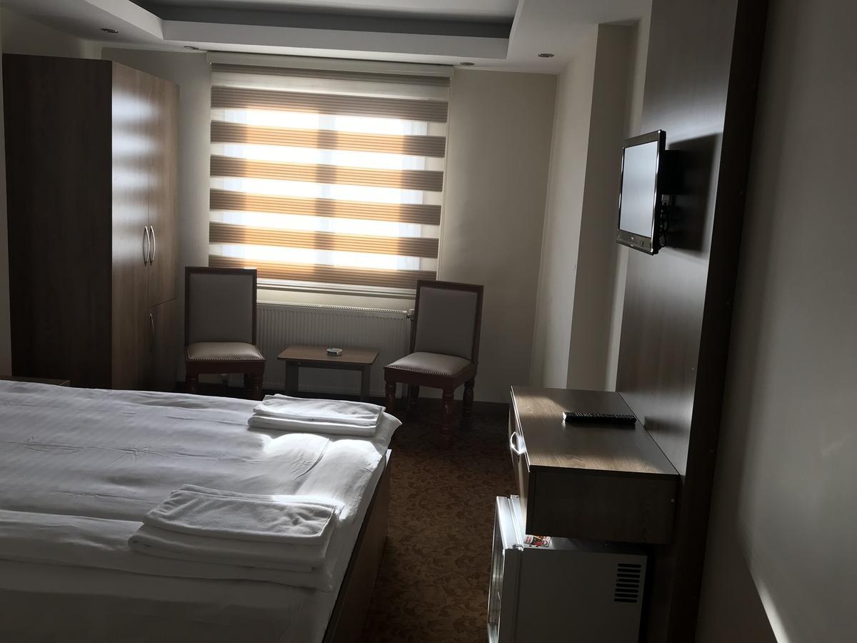 Ny World Hotel Istanbul Exterior photo